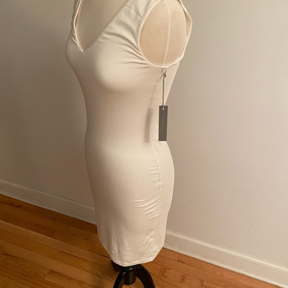 Tart Collections Akita V-neck dress - Picture 6 of 9